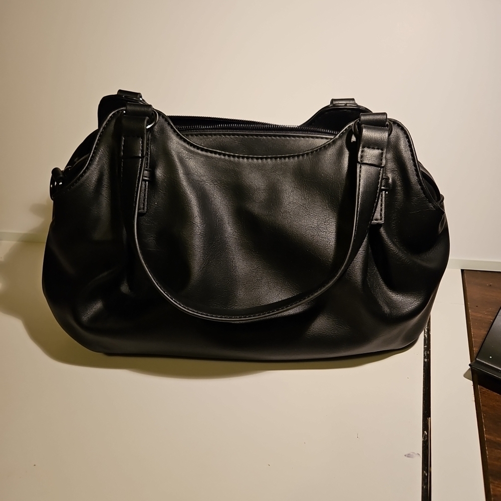 Black Vegan Leather Women's Bag - Picture 3 of 10